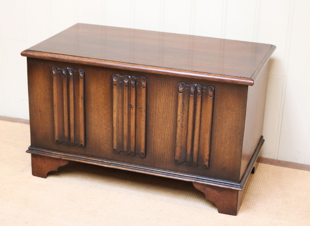 Small Oak Coffer View II