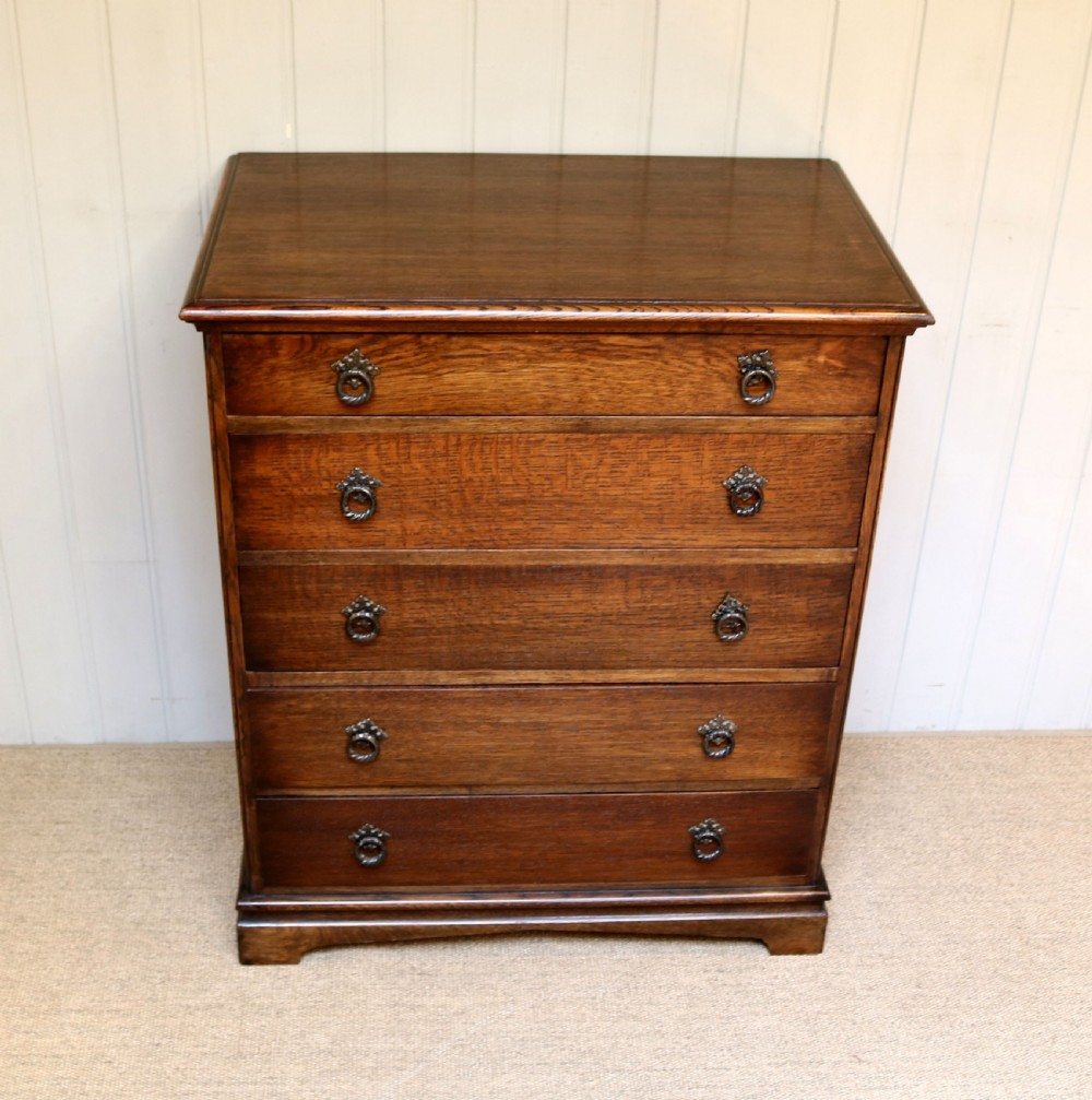 Oak Chest Of Drawers