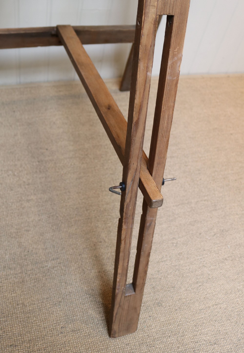  Large Pine Artists Easel View VI