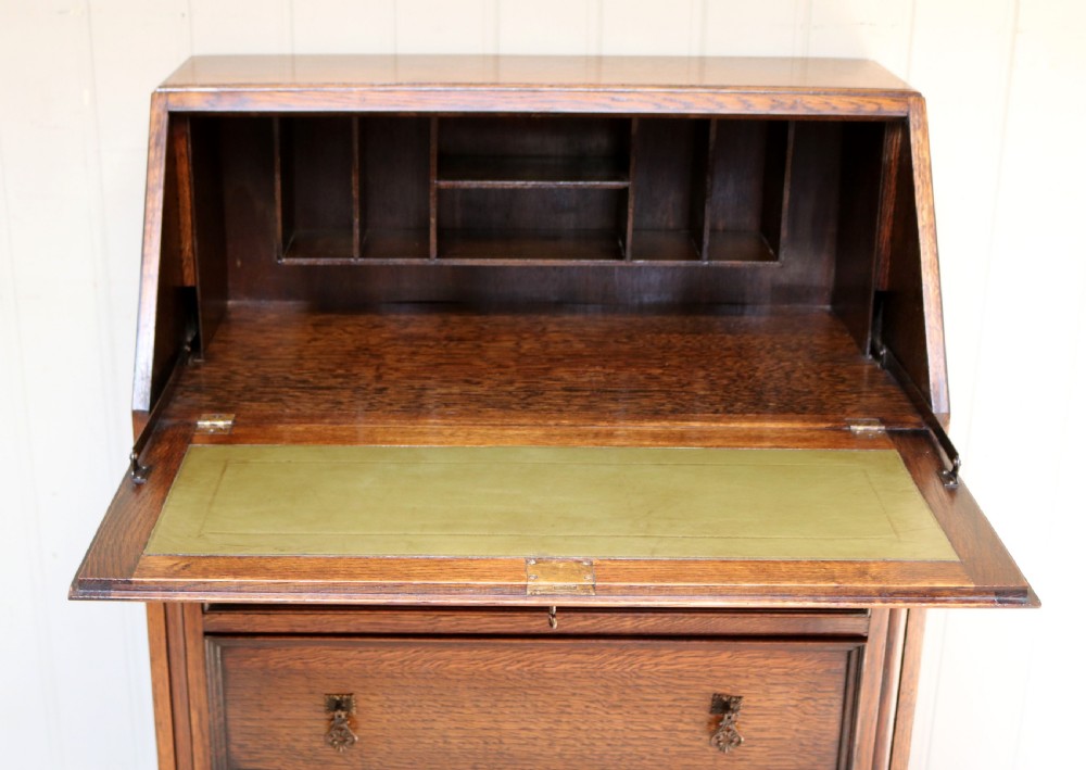 1920s Oak Bureau  View V