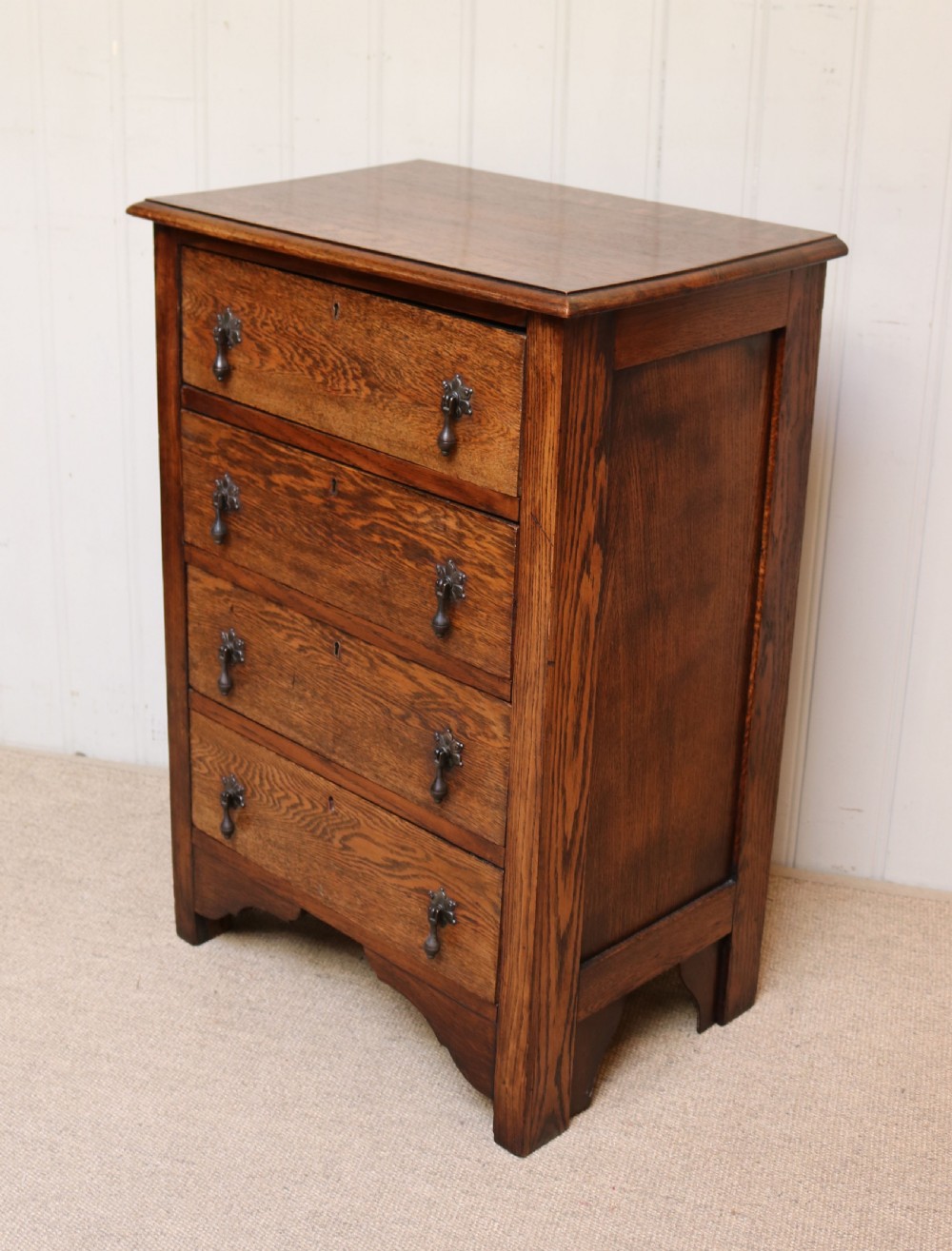 Small Proportioned Oak Chest Of Drawers  View VII