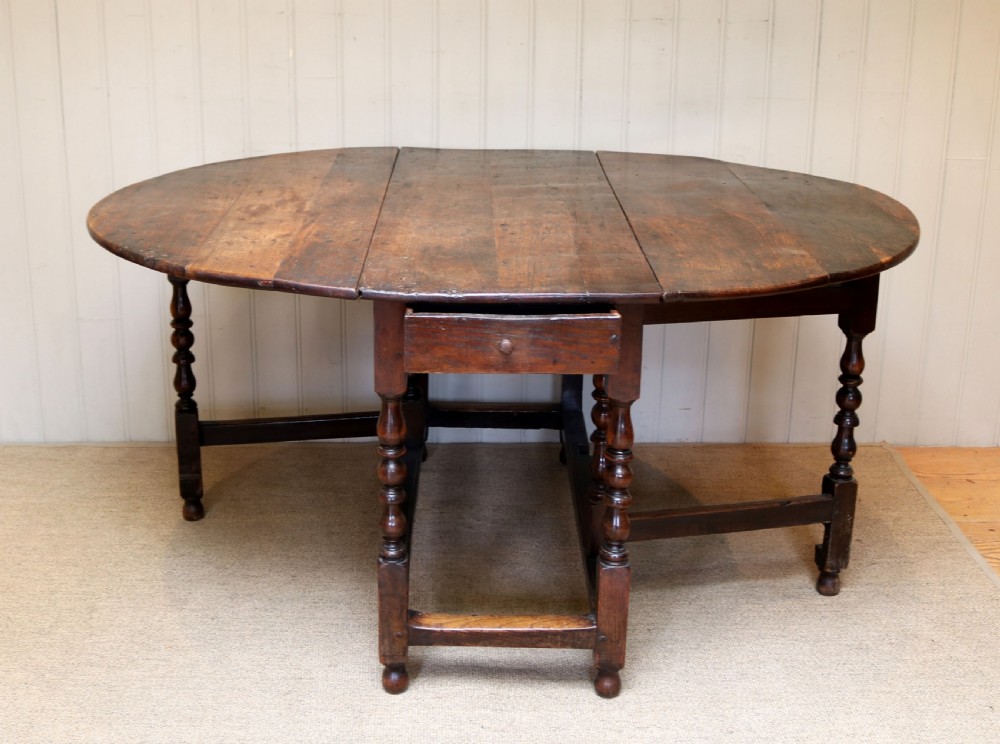 Large Late 17th Century Oak Gateleg Table View IV