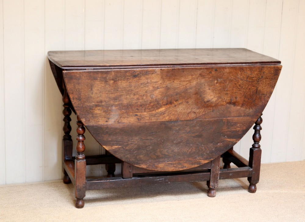 Large Late 17th Century Oak Gateleg Table View V