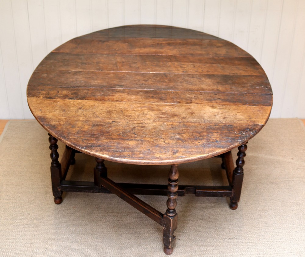 Large Late 17th Century Oak Gateleg Table View VIII