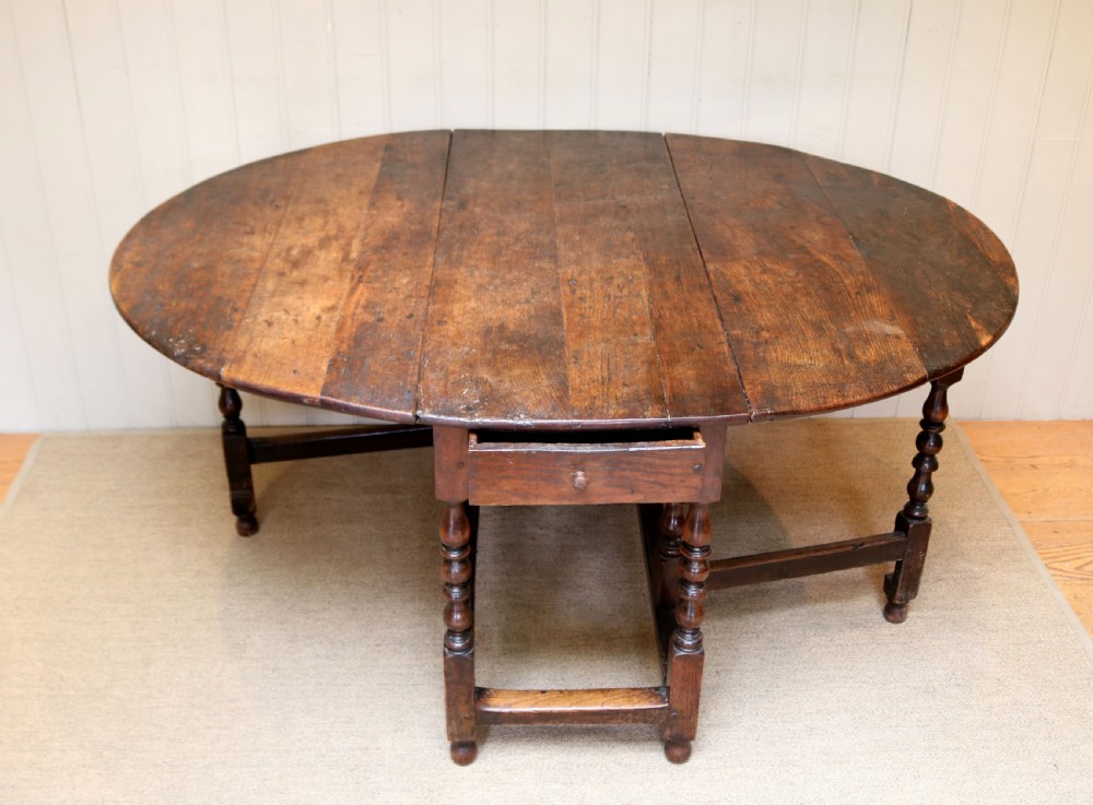Large Late 17th Century Oak Gateleg Table View IX
