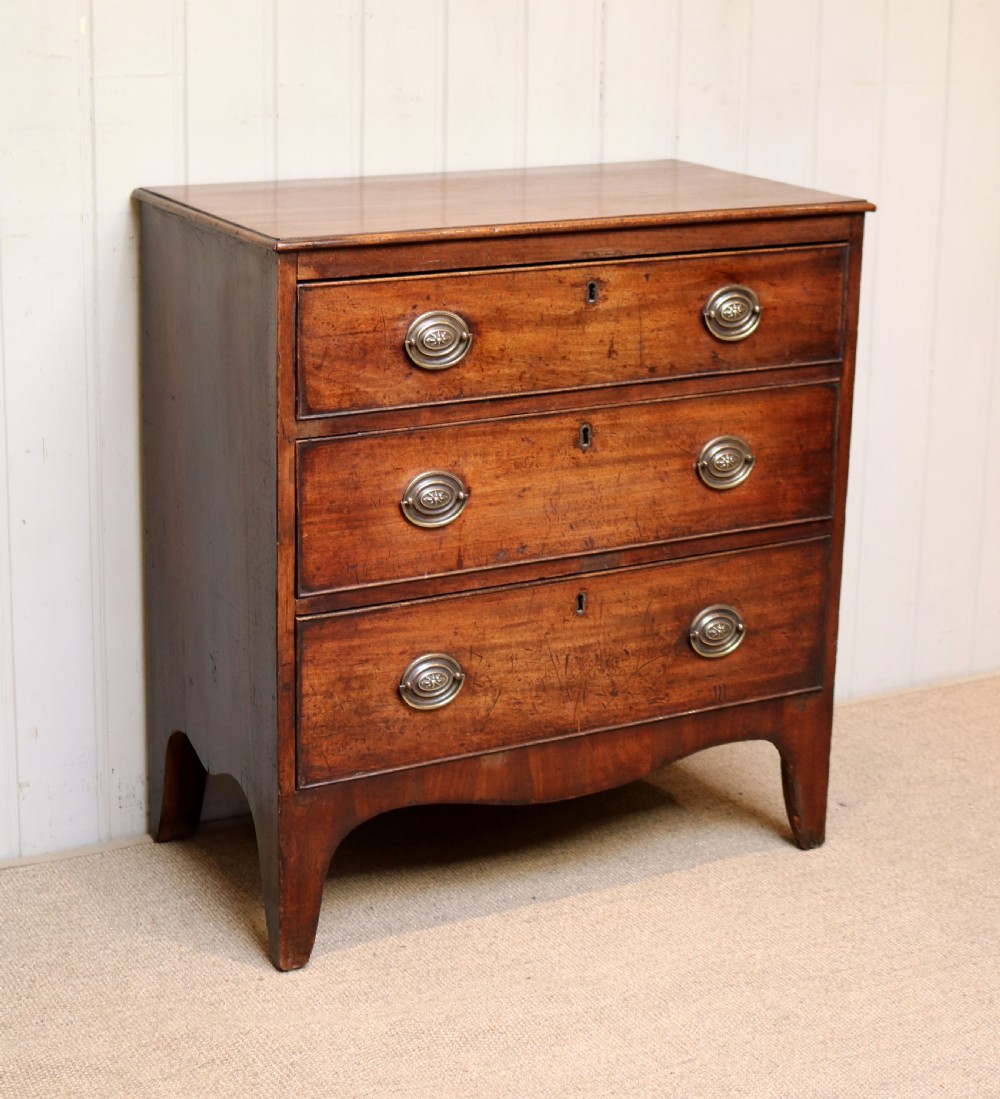 Georgian Mahogany Chest Of Drawers View II