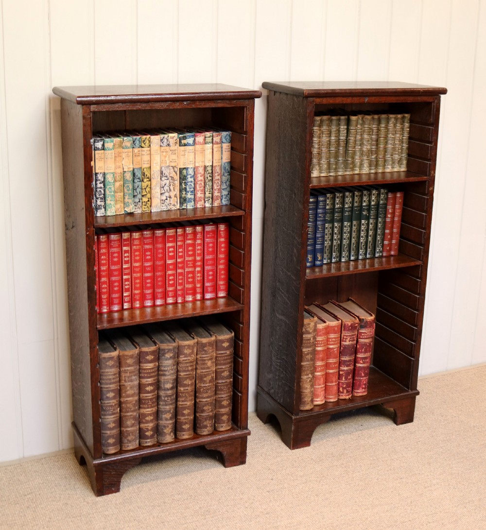 Late 19th Century Rustic Oak Bookcase View VIII