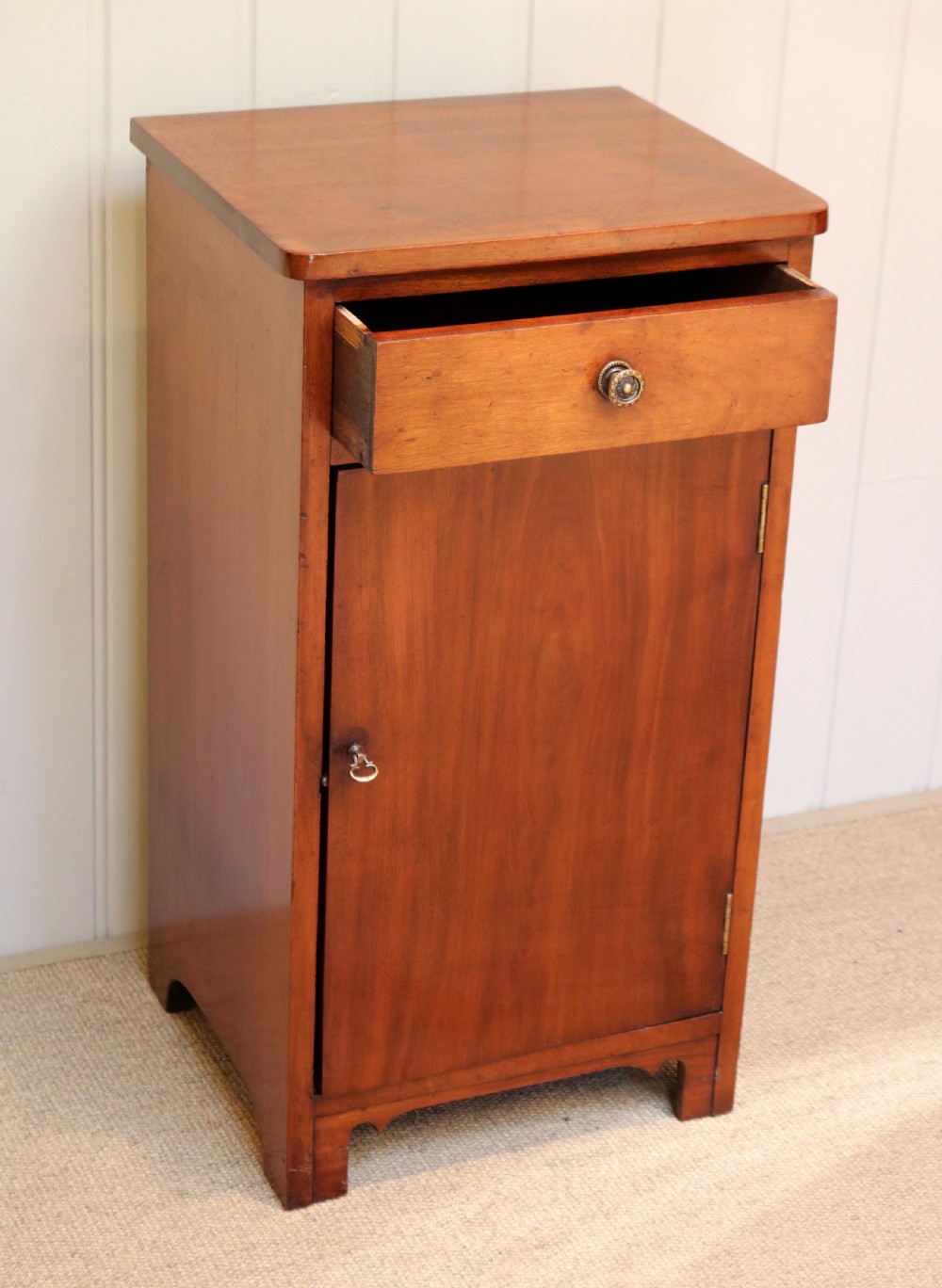 Walnut Bedside Cabinet View VI