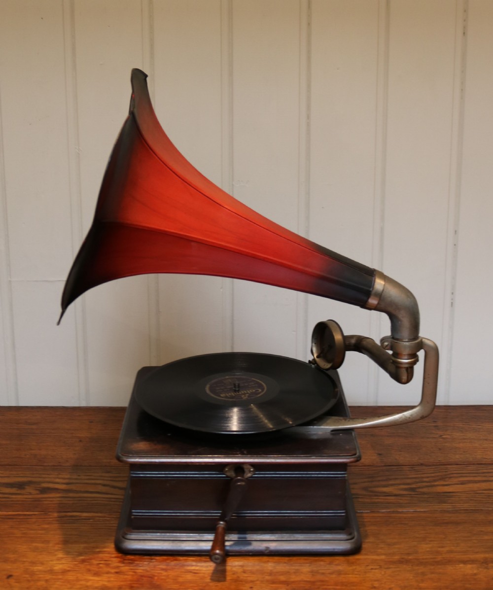 French Horn Gramophone  View VIII