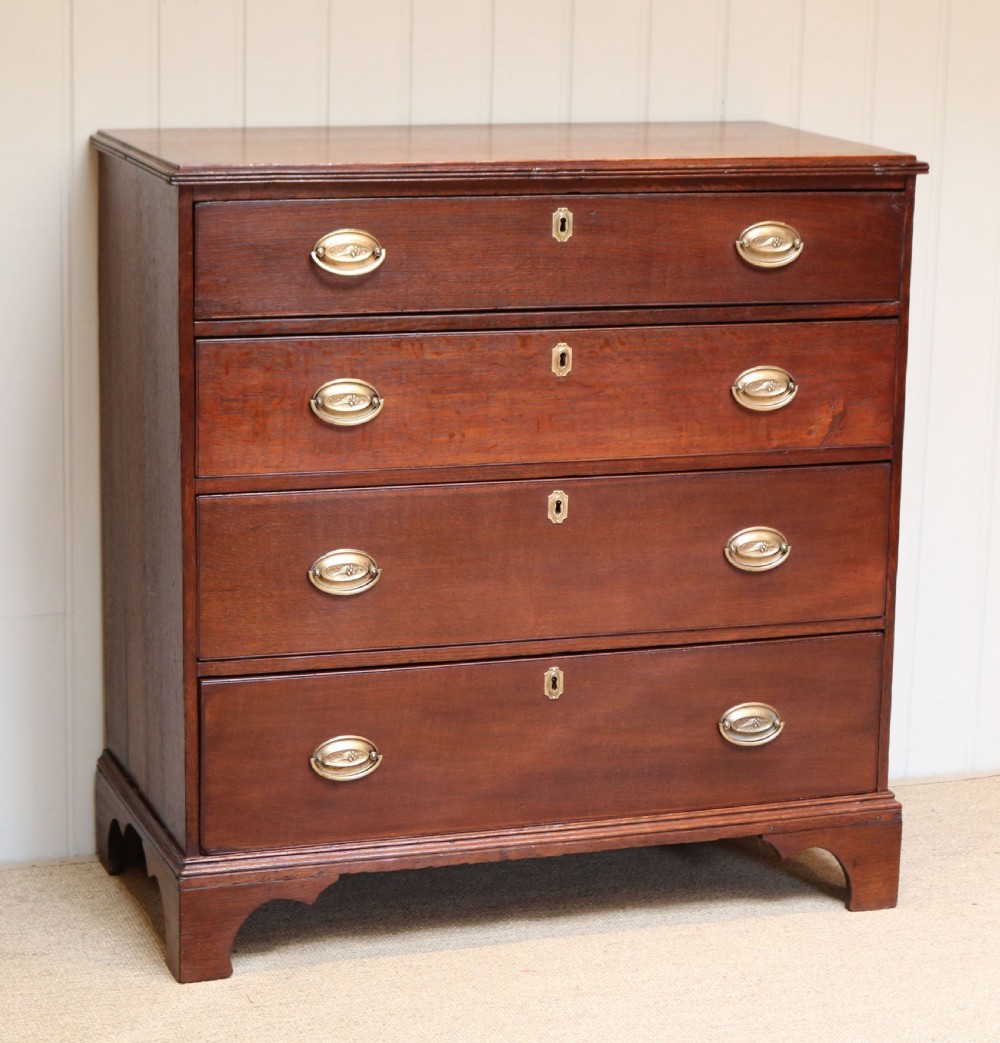 Early Victorian Oak Chest Of Drawers 