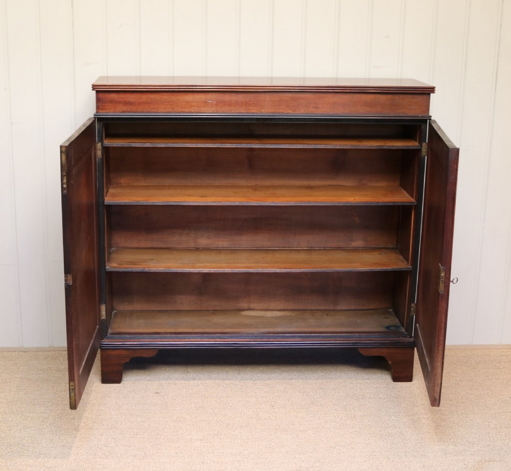 Georgian Mahogany Two Door Sideboard View VI