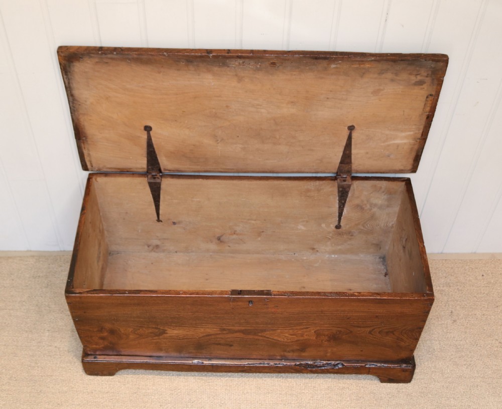 Georgian Rustic Elm Coffer View III