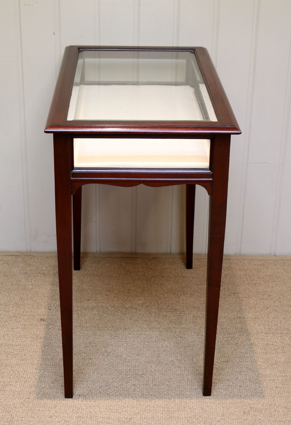 Edwardian Mahogany Bijouterie Table View V