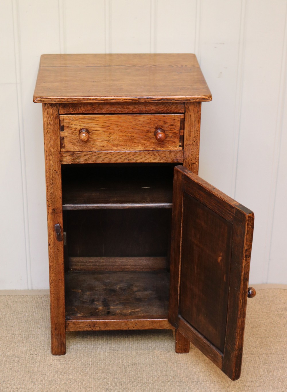 Oak Bedside Cabinet View IV