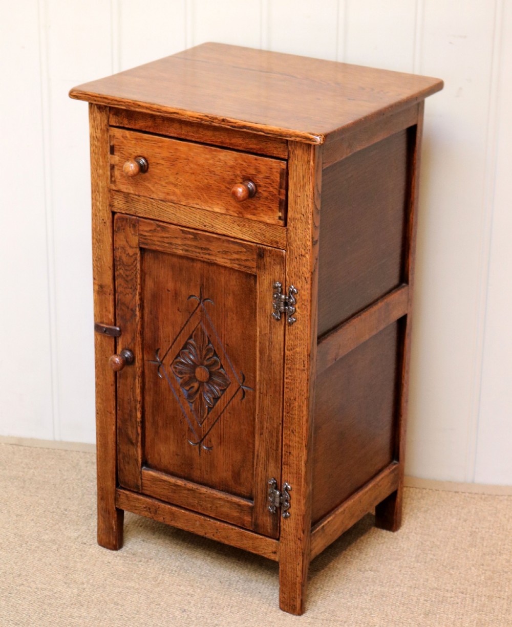 Oak Bedside Cabinet View VI