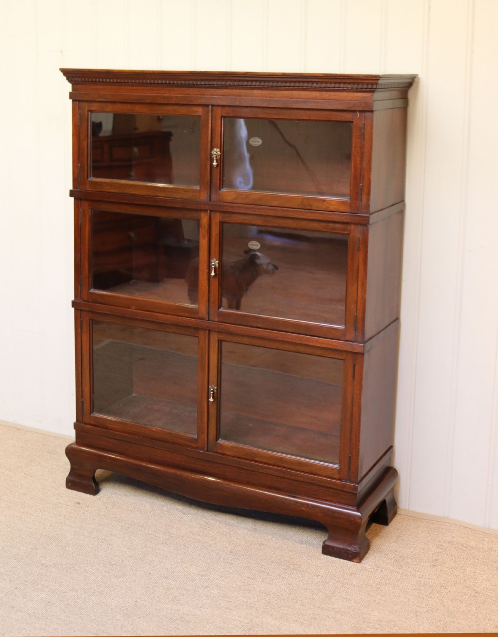 Mahogany Three Tier Bookcase View IV