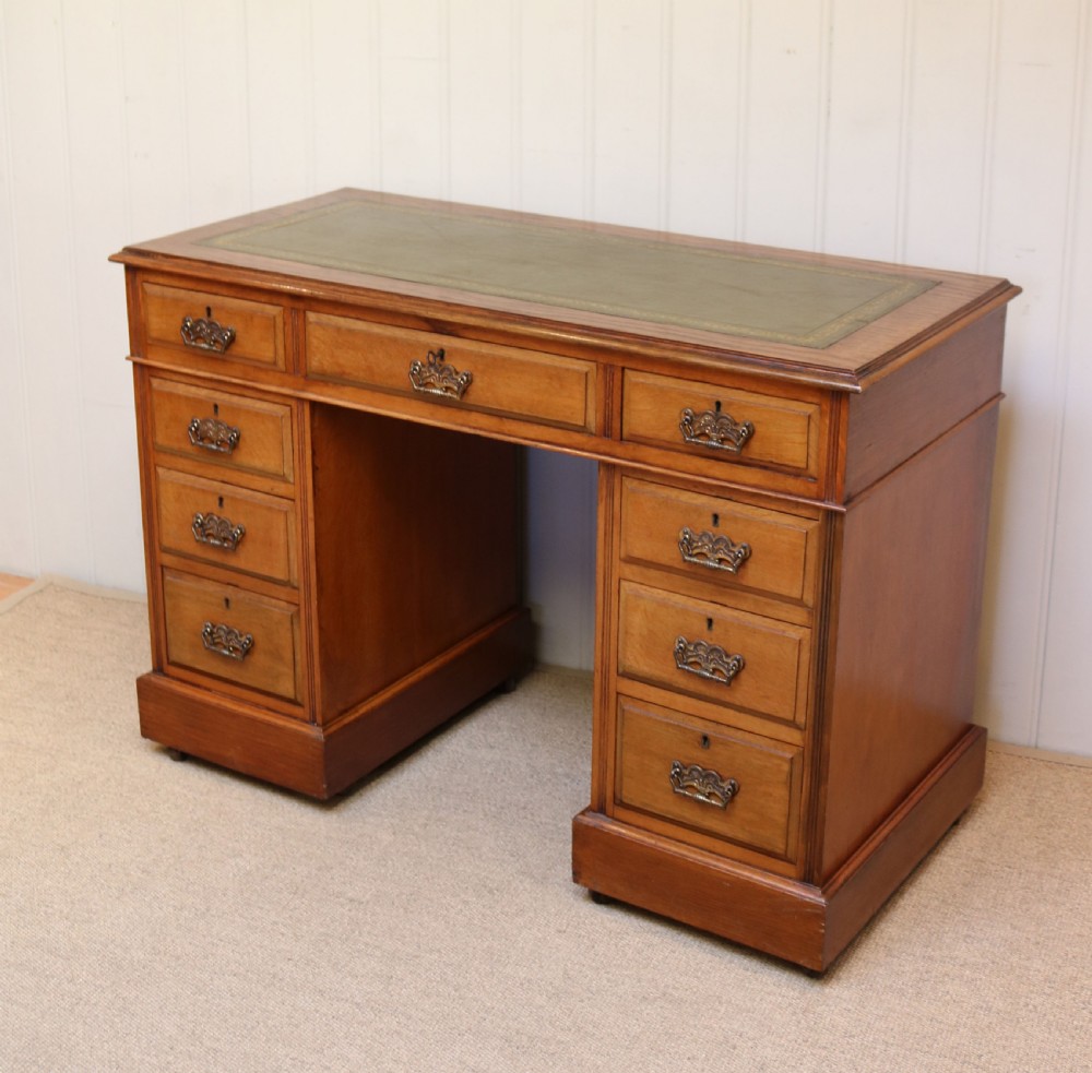 Edwardian Small Proportioned Light Oak Pedestal Desk View VIII