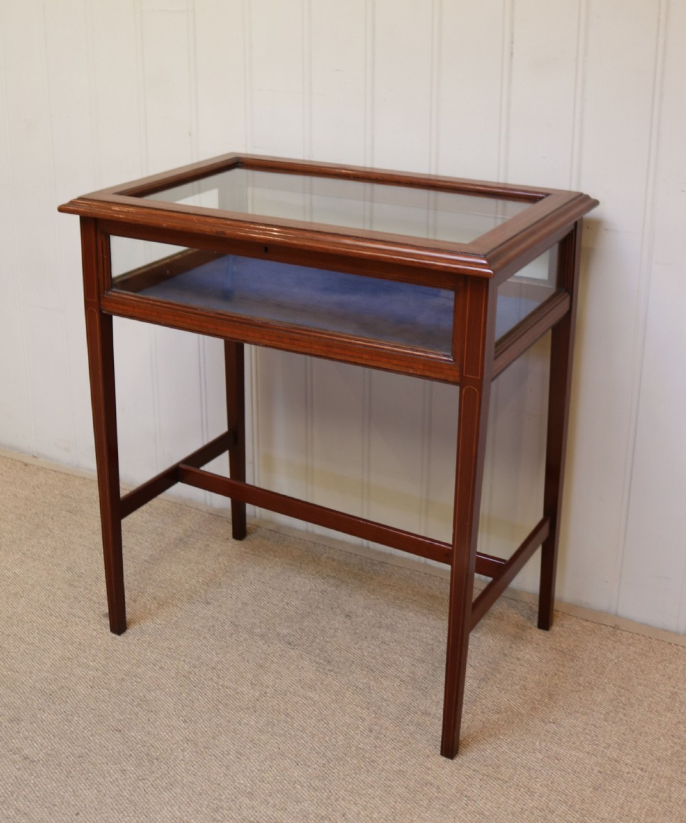 Mahogany Bijouterie Table View IV