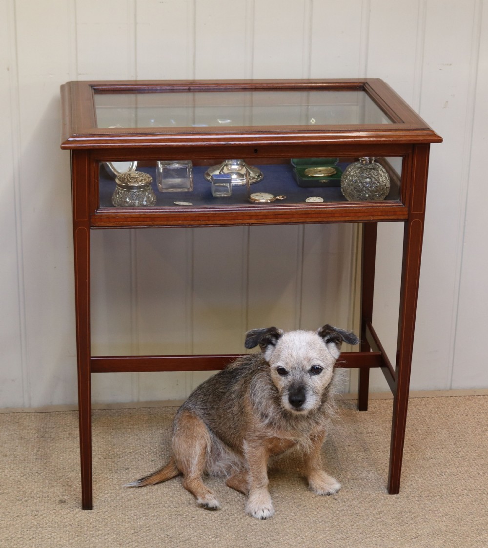 Mahogany Bijouterie Table View VIII