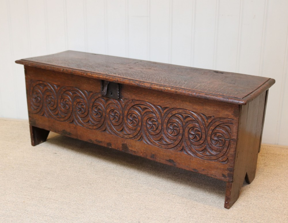 Early 18th Century Oak Coffer View V