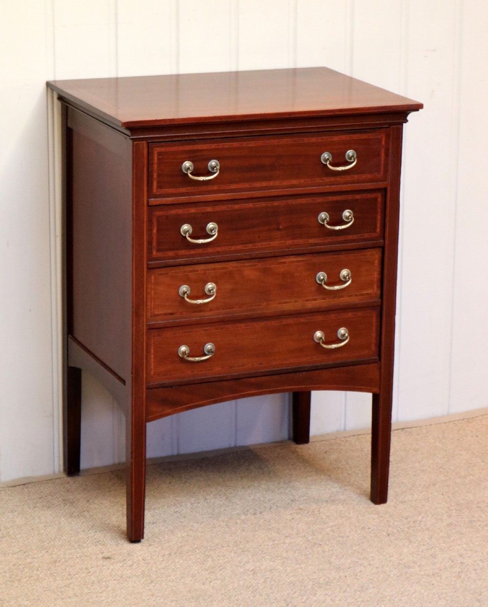 Edwardian Small Proportioned Chest Of Drawers