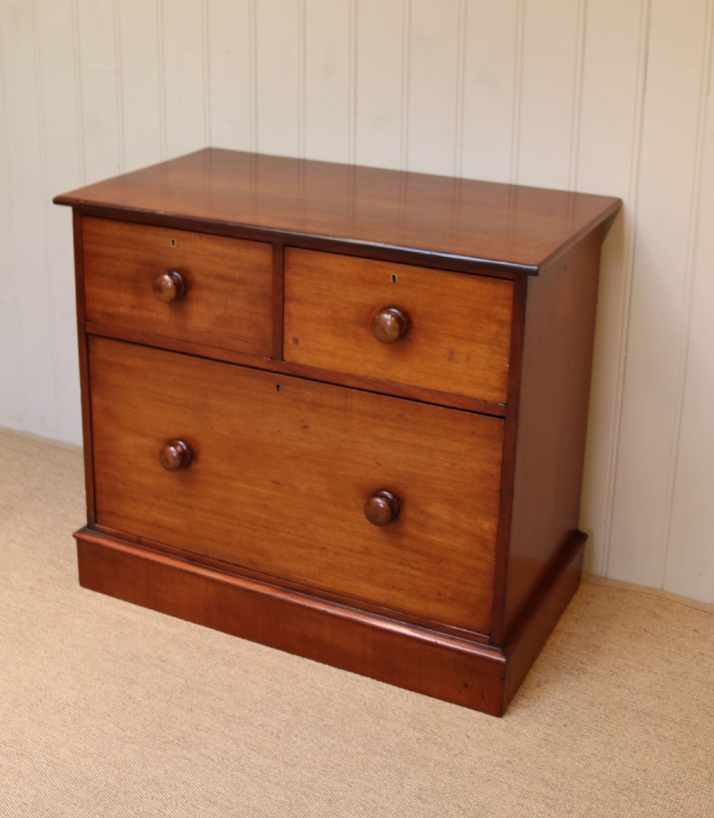 Late 19th Century Mahogany Chest Of Drawers View II