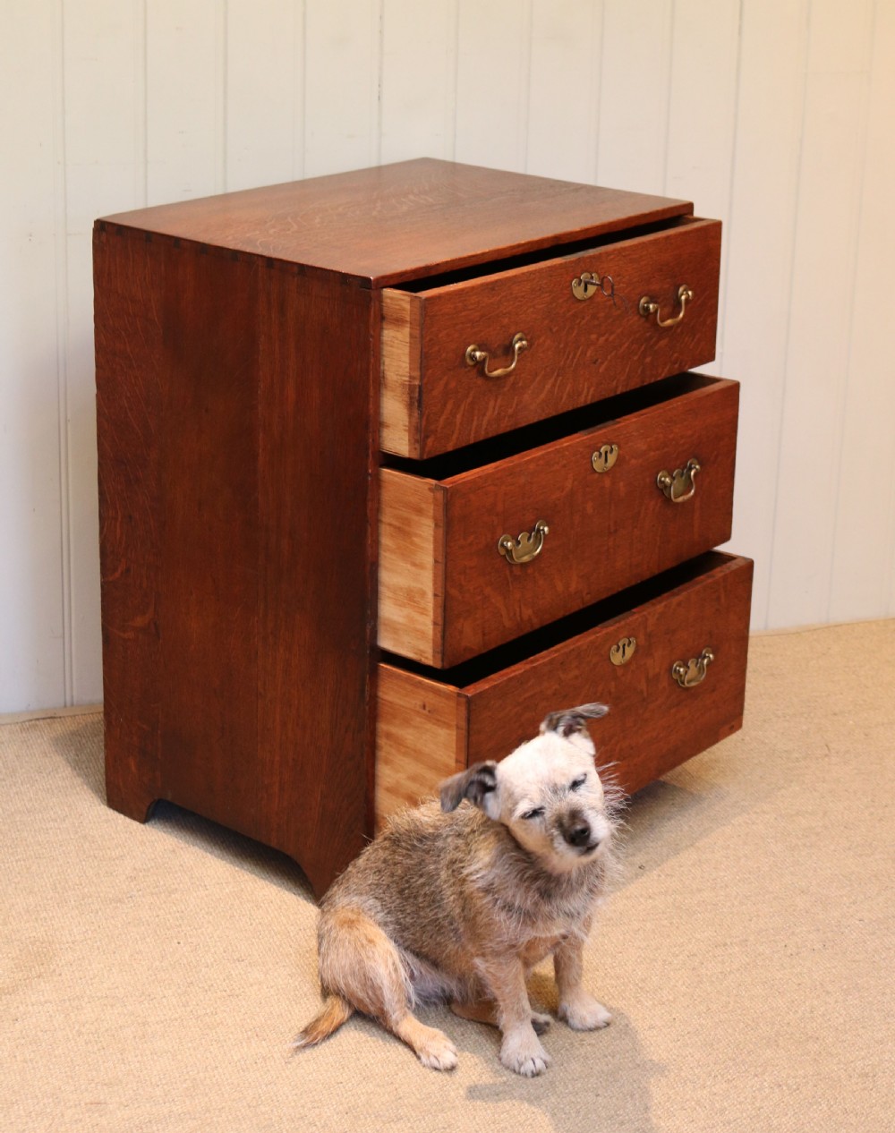 Small Proportioned Oak Chest Of Drawers View VI