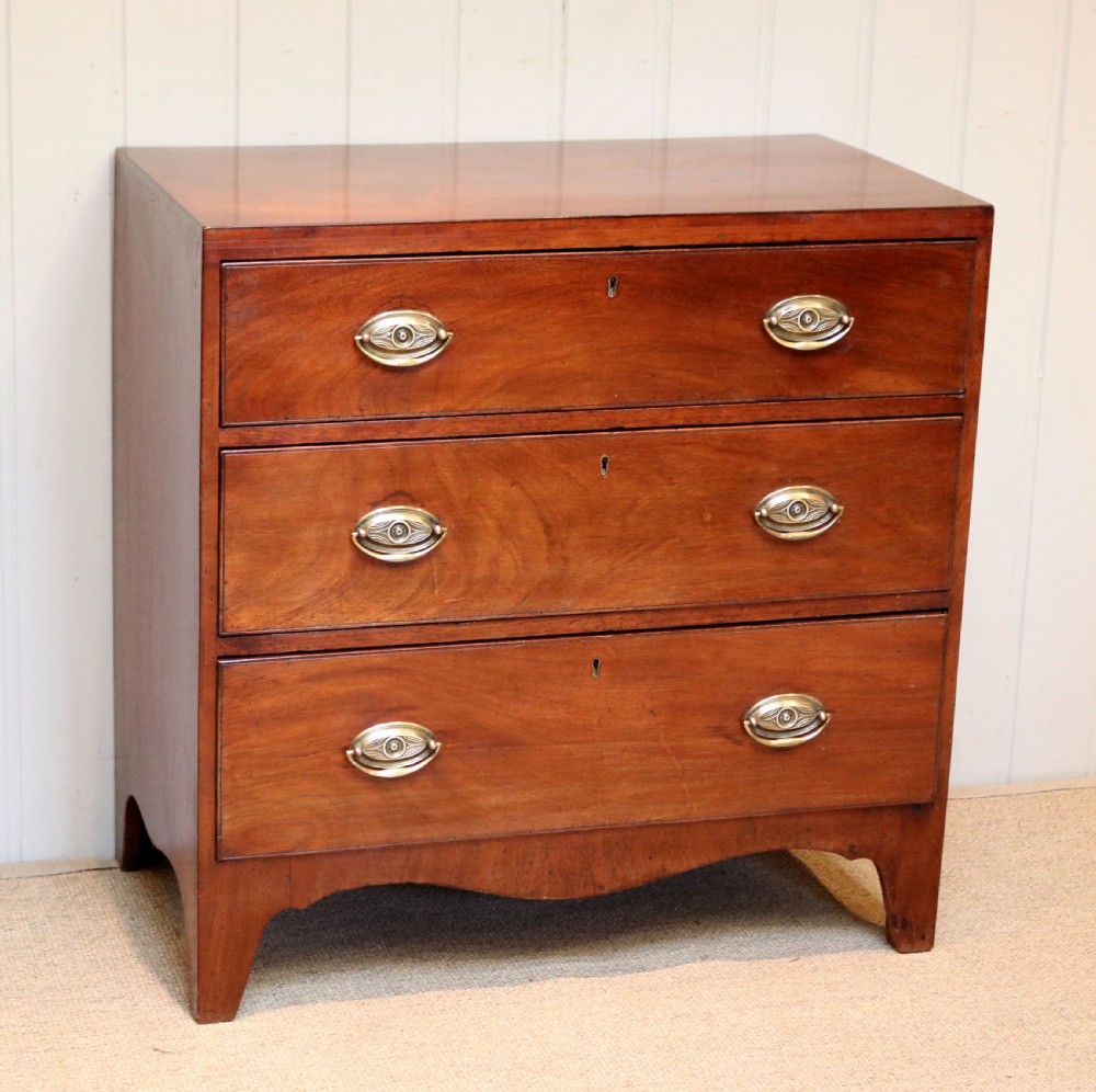 Georgian Mahogany Chest Of Drawers View II