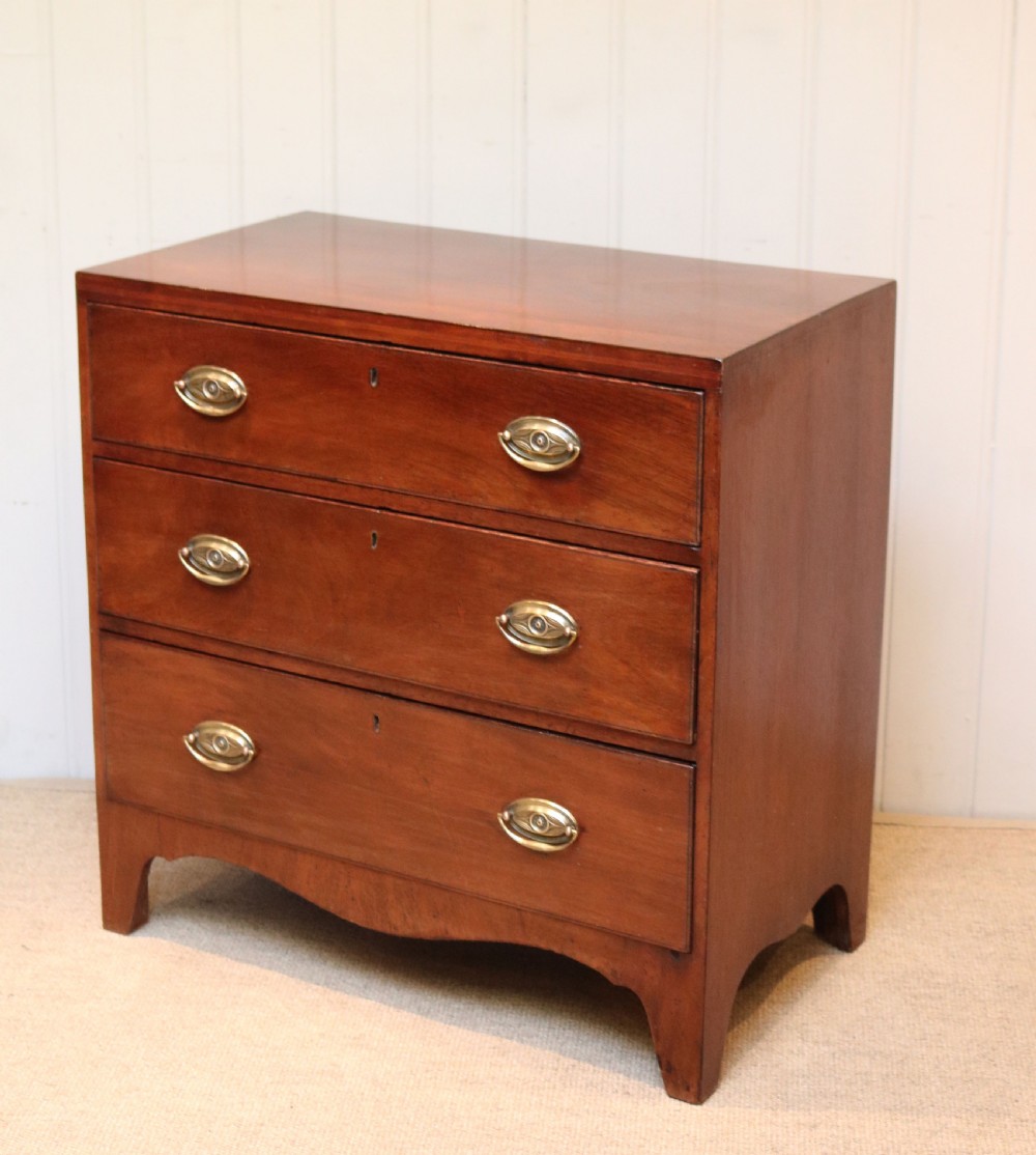 Georgian Mahogany Chest Of Drawers View VII