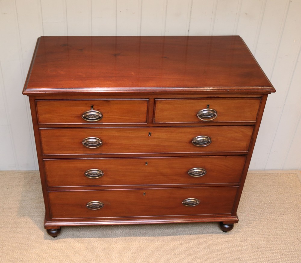 Mid 19th Century Mahogany Chest Of Drawers View IV