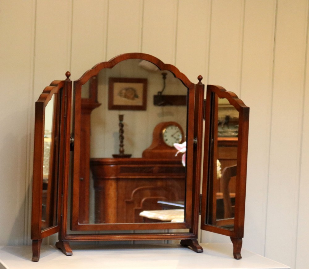 Walnut Trifold Dressing Table Mirror View III