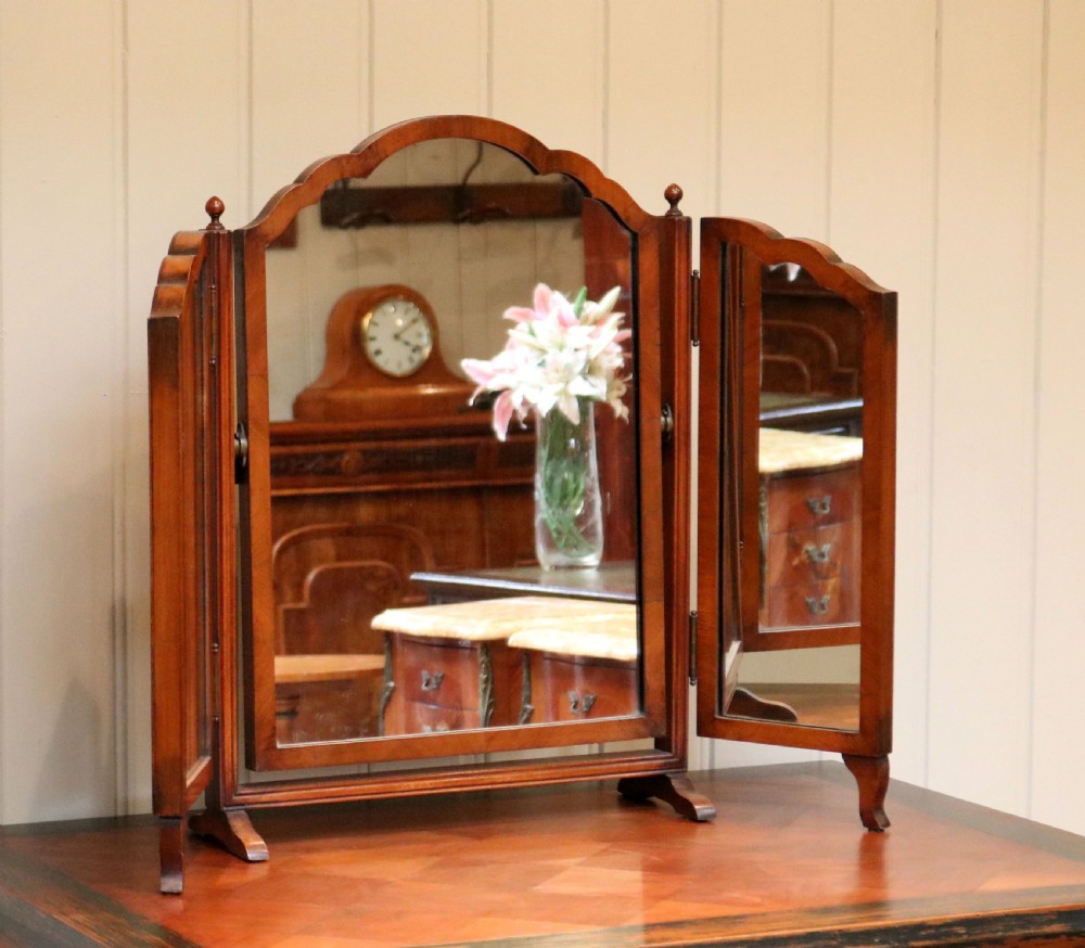 Walnut Trifold Dressing Table Mirror View V