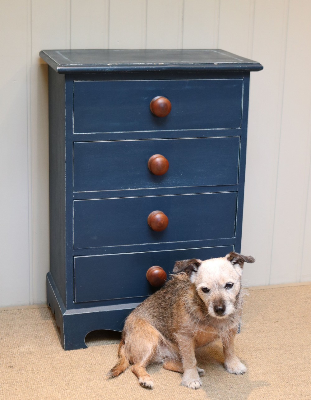 Small Proportioned Painted Chest Of Drawers View V