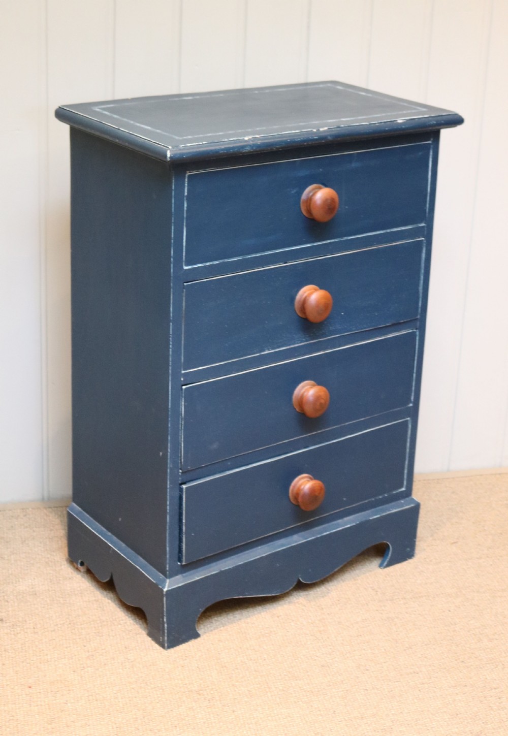 Small Proportioned Painted Chest Of Drawers View VI