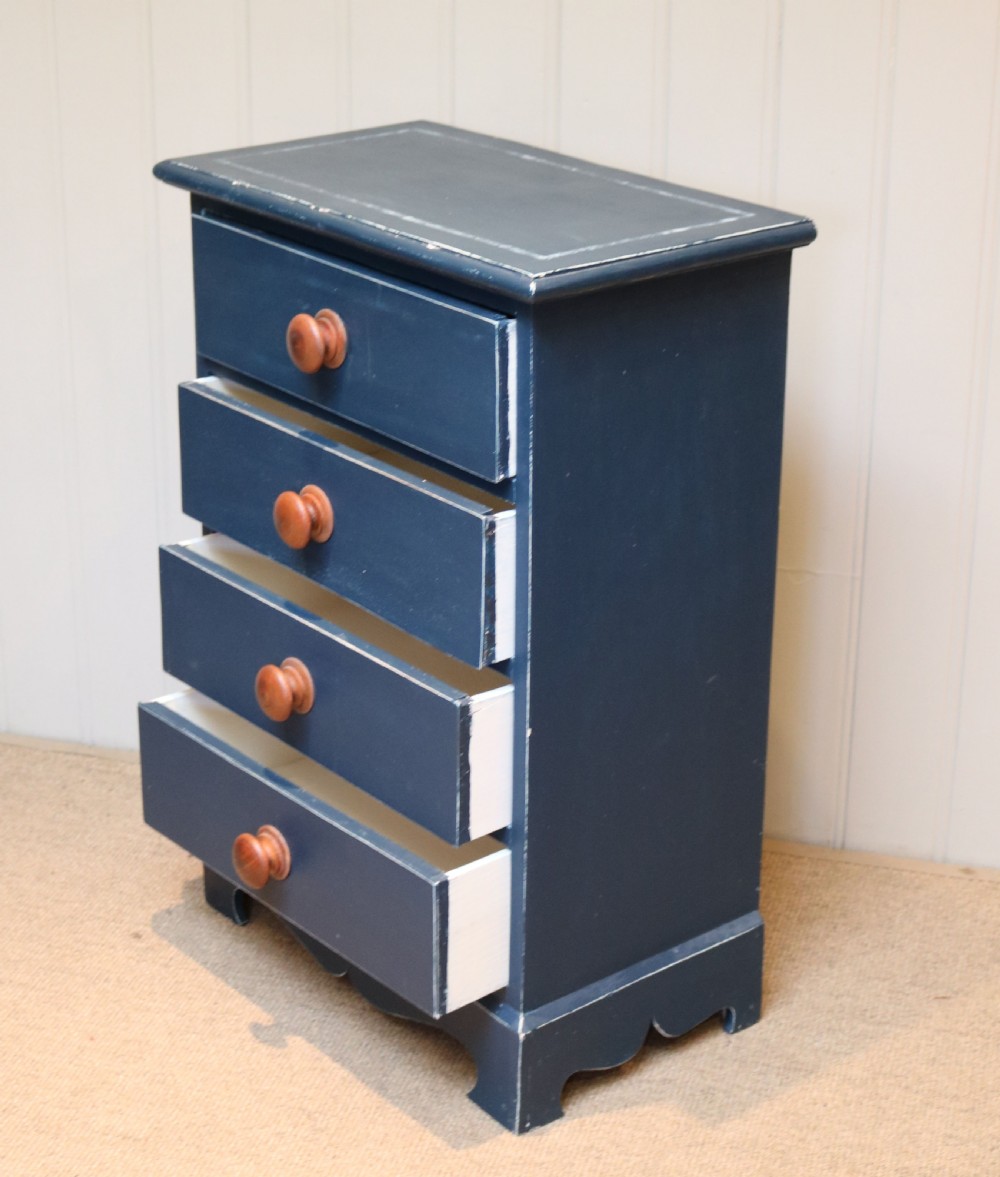 Small Proportioned Painted Chest Of Drawers View VIII