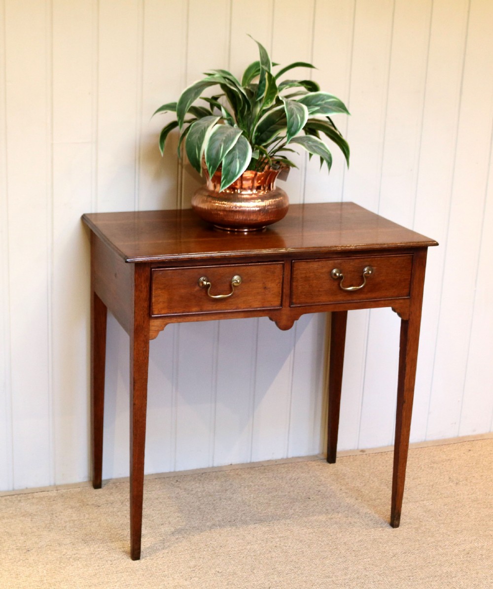 Early 19th Century Oak Side Table View VI