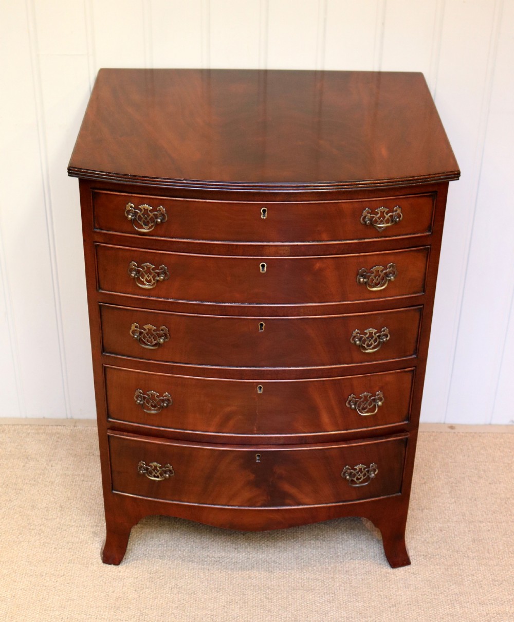 Mahogany Bow Front Chest Of Drawers View IV