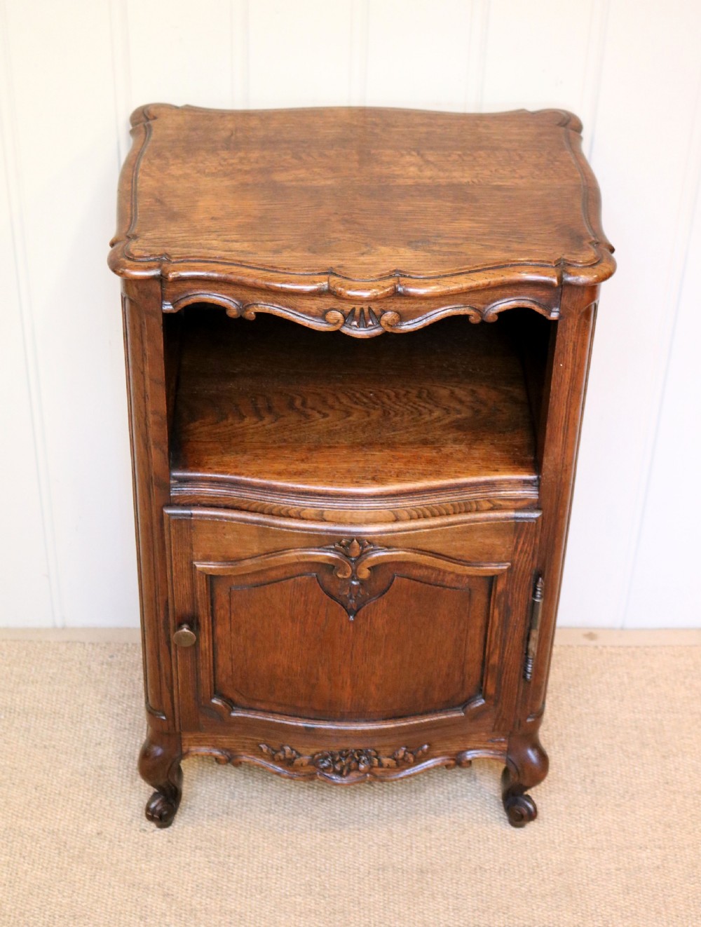 Small Oak Cabinet View VIII
