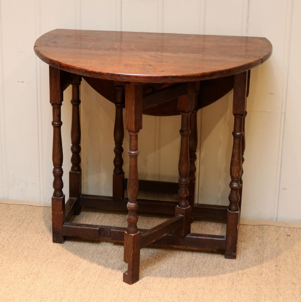Small Oak Drop Leaf Table View VIII