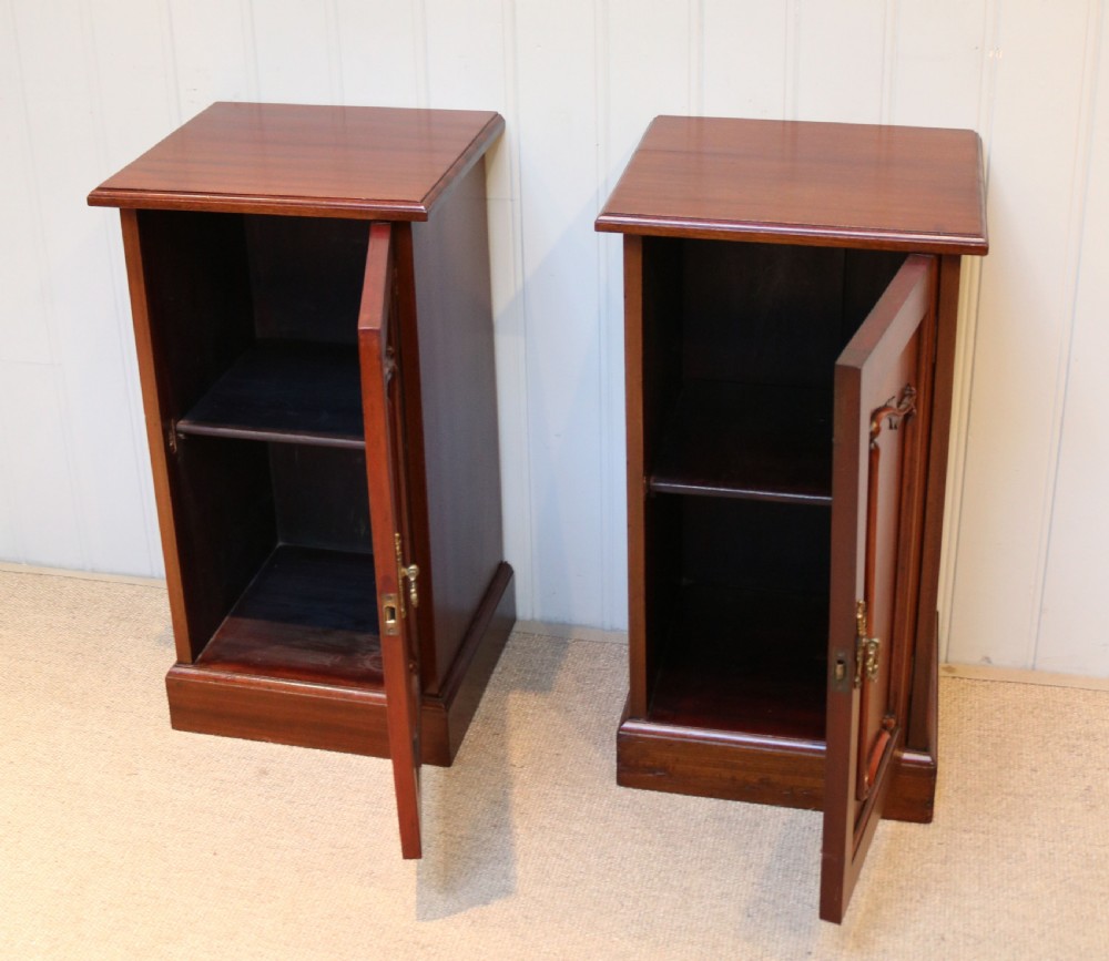 Pair Of Edwardian Mahogany Bedside Cabinets View VI