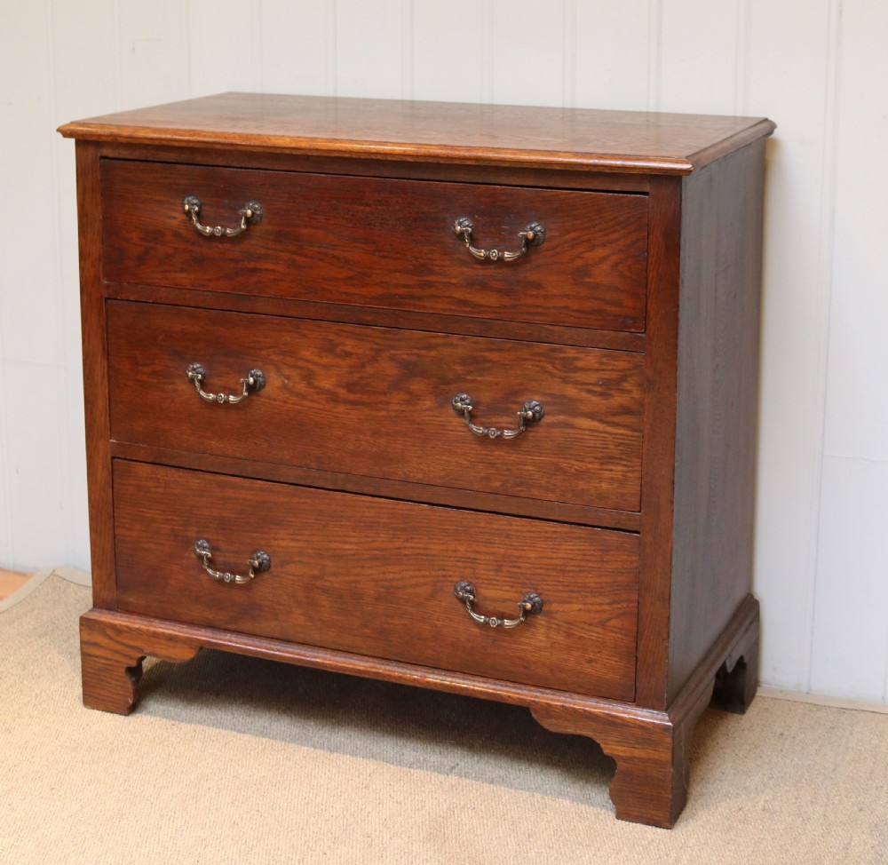 Small Oak Chest Of Drawers View II