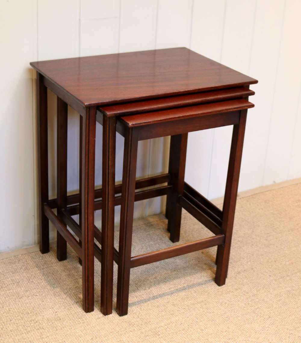 Mahogany Nest Of  3 Tables View V