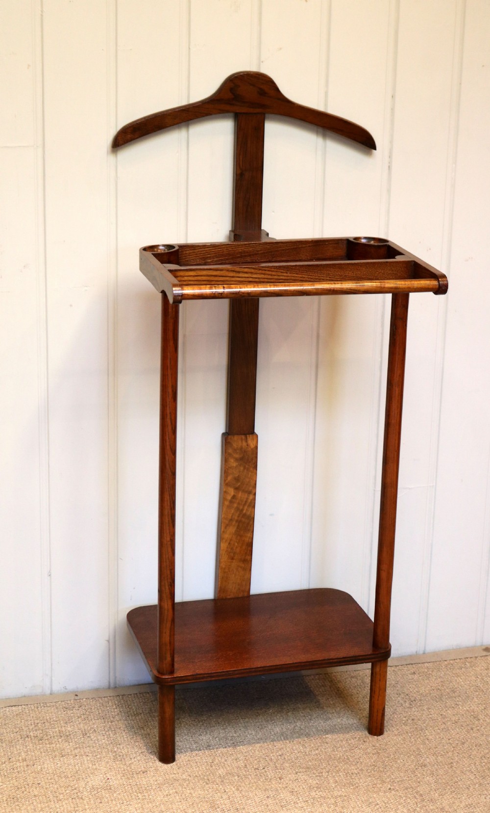 Oak Valet Stand View IV