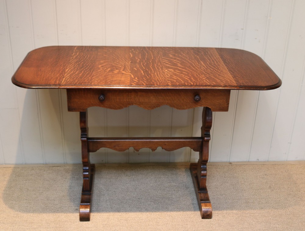 Oak Side Table View IV