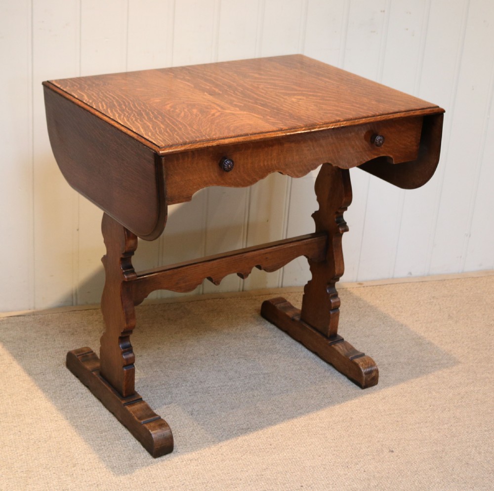 Oak Side Table View VII