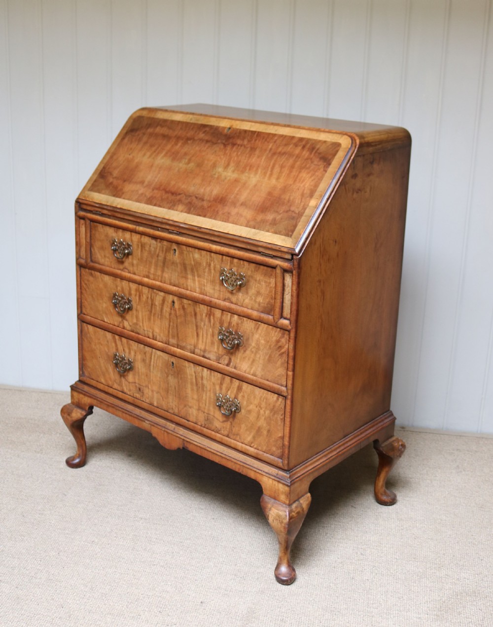 Walnut Bureau View VII