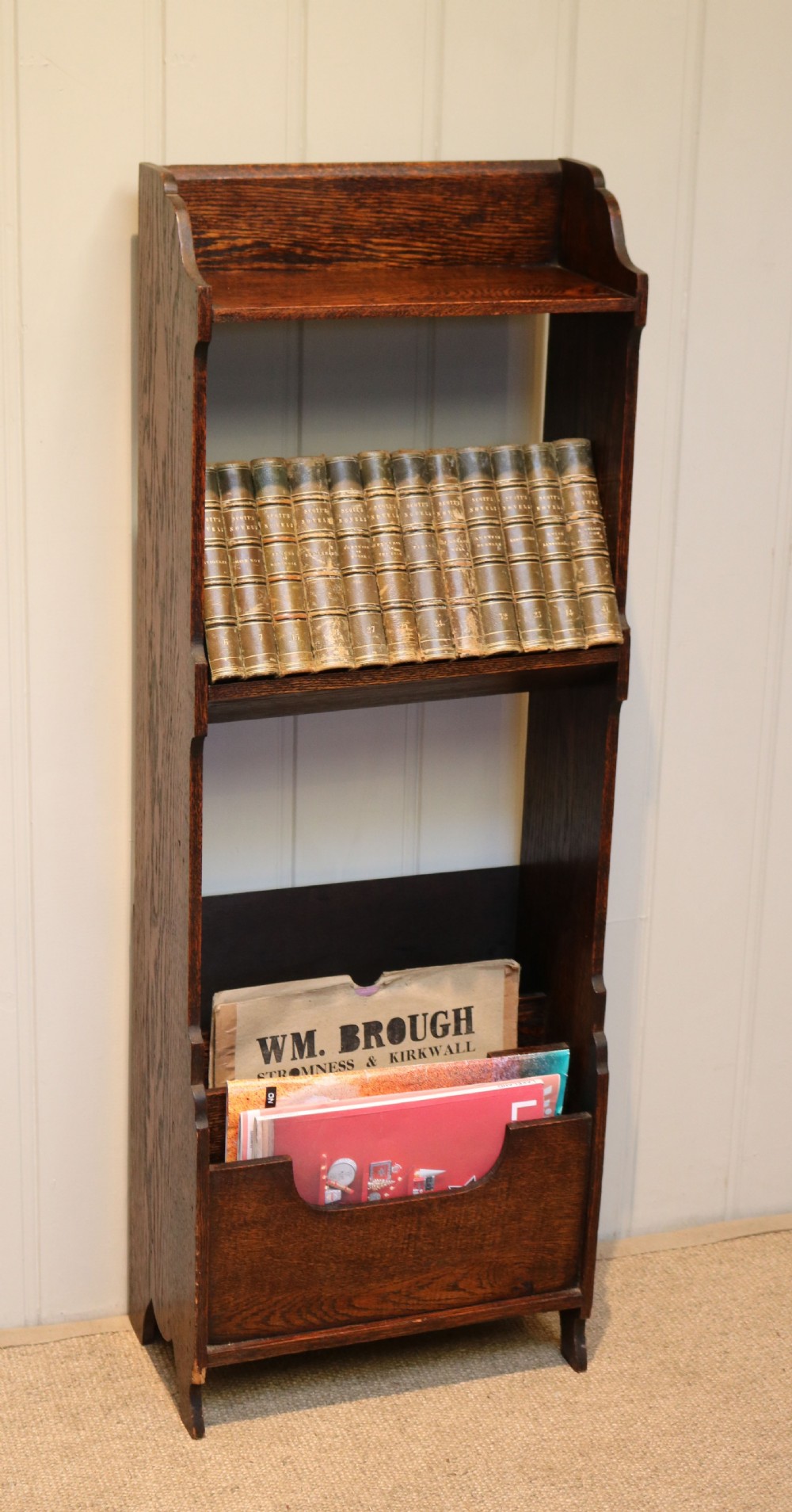 Oak bookcase With Magazine Rack View IV