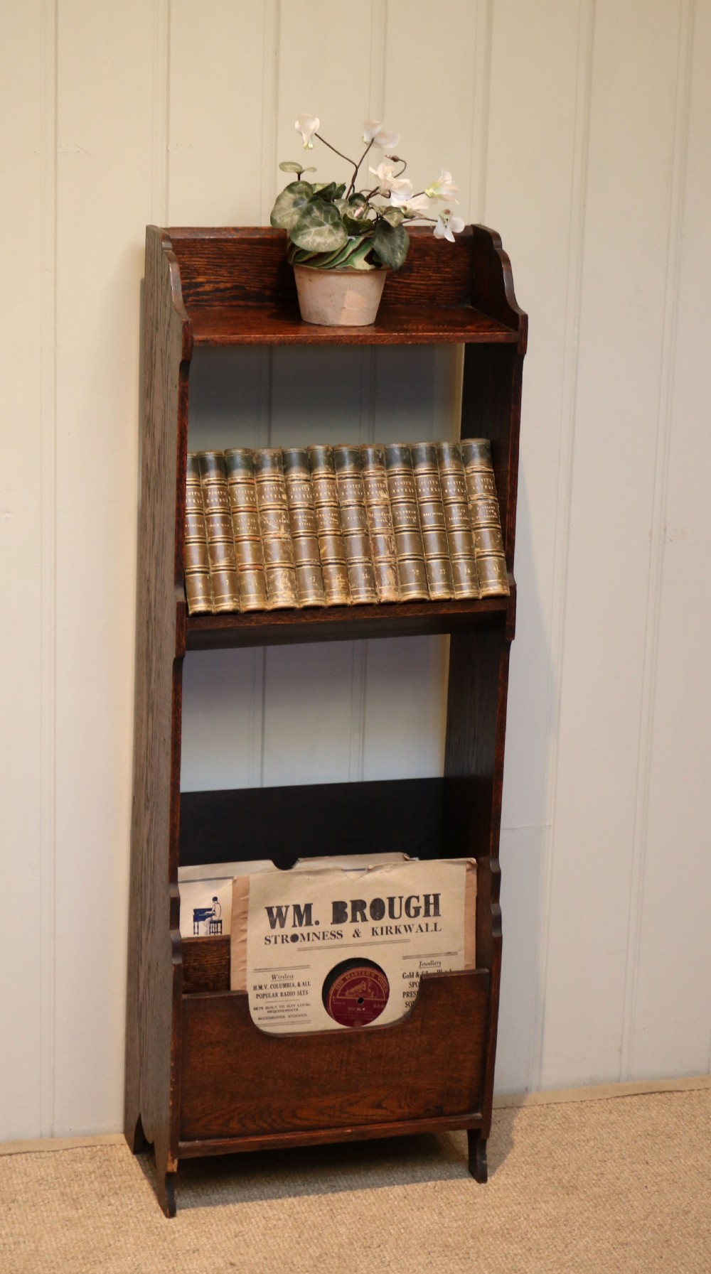 Oak bookcase With Magazine Rack View VIII