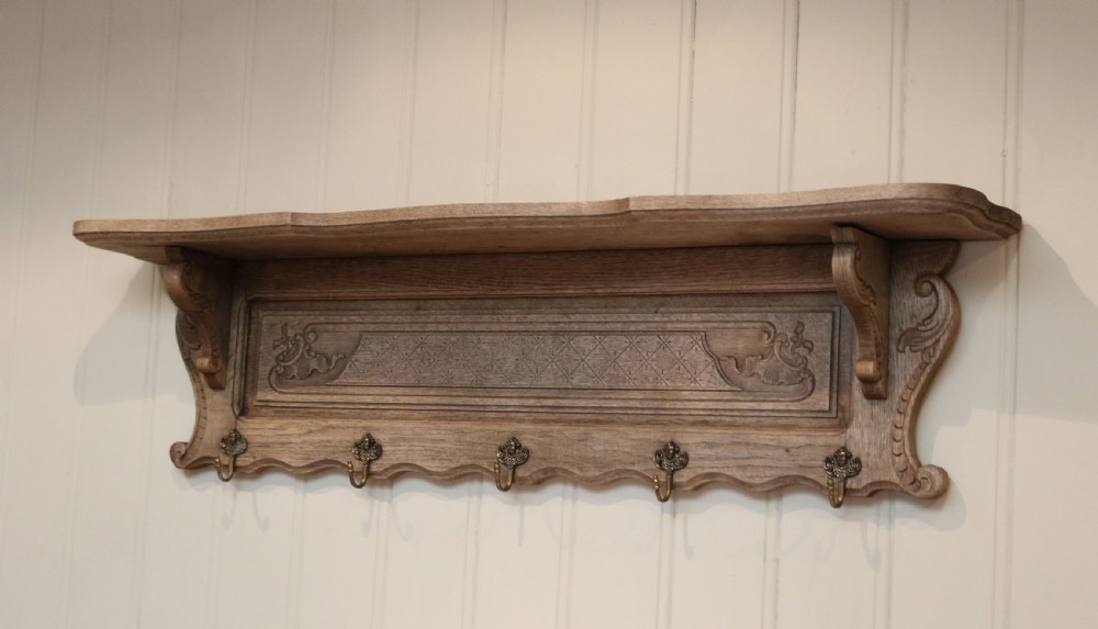 French Light Oak Shelf View V