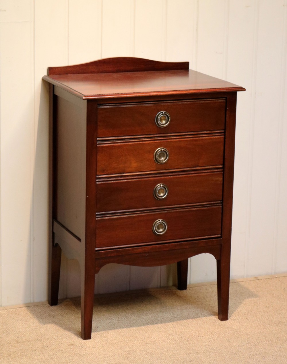 Edwardian Mahogany Chest Of Drawers